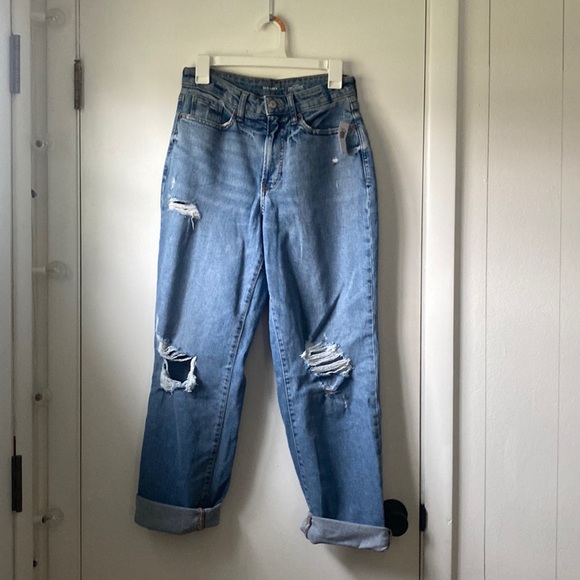 ✨ NWT! Old Navy High Rise Loose Distressed Jeans - Picture 2 of 3